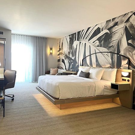 Cambria Hotel Рехобът Бийч Екстериор снимка