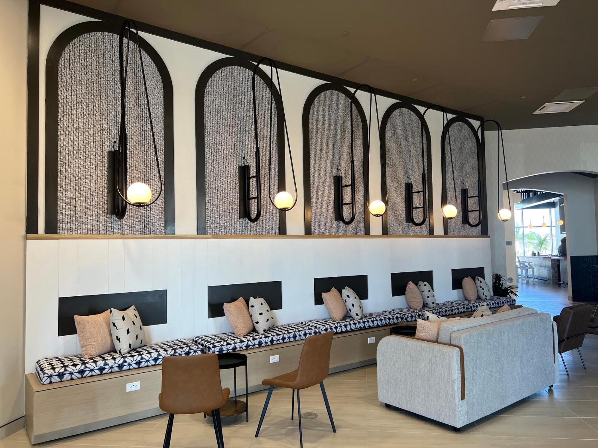 Cambria Hotel Рехобът Бийч Екстериор снимка